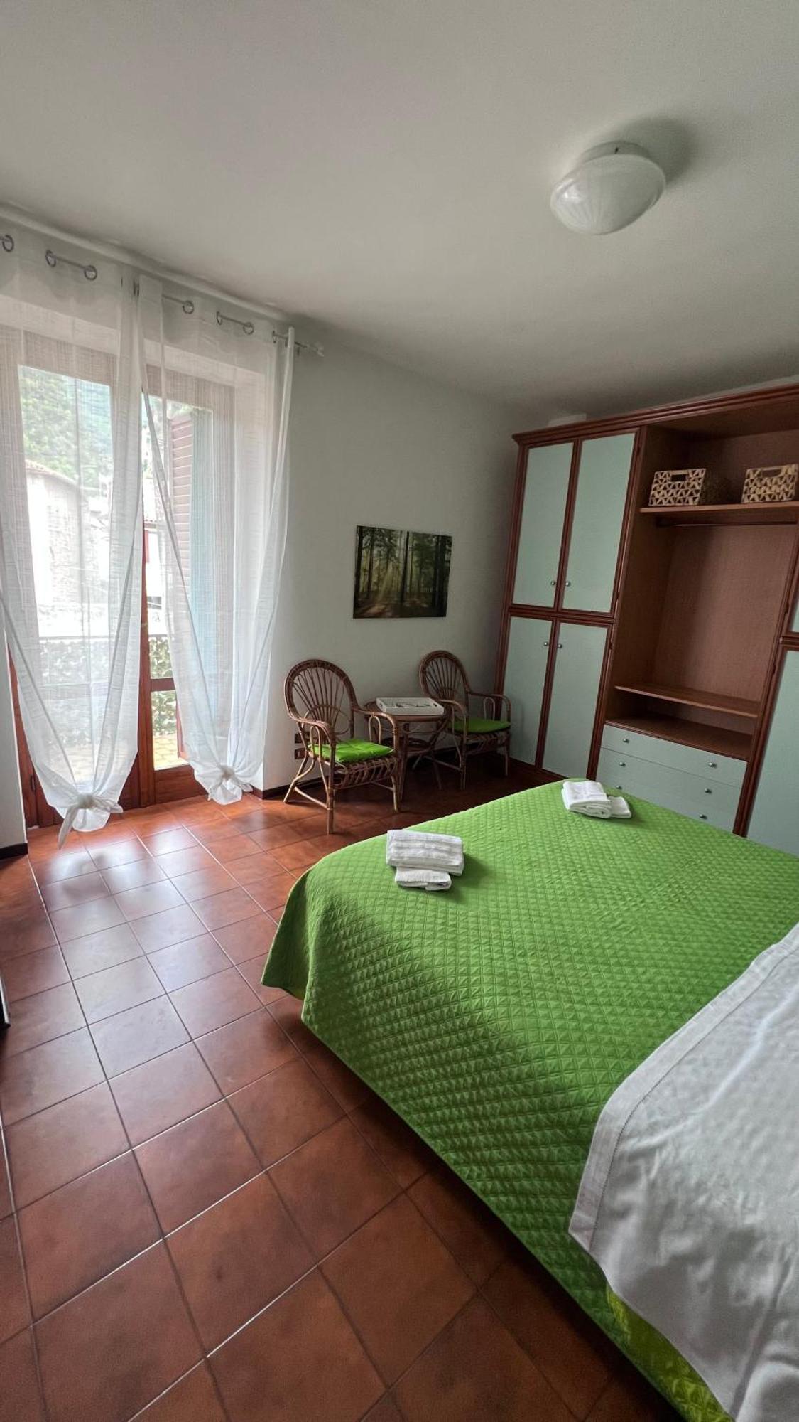 Casa Caterina 2 Storey House, With A Mountain View Toscolano Maderno Extérieur photo