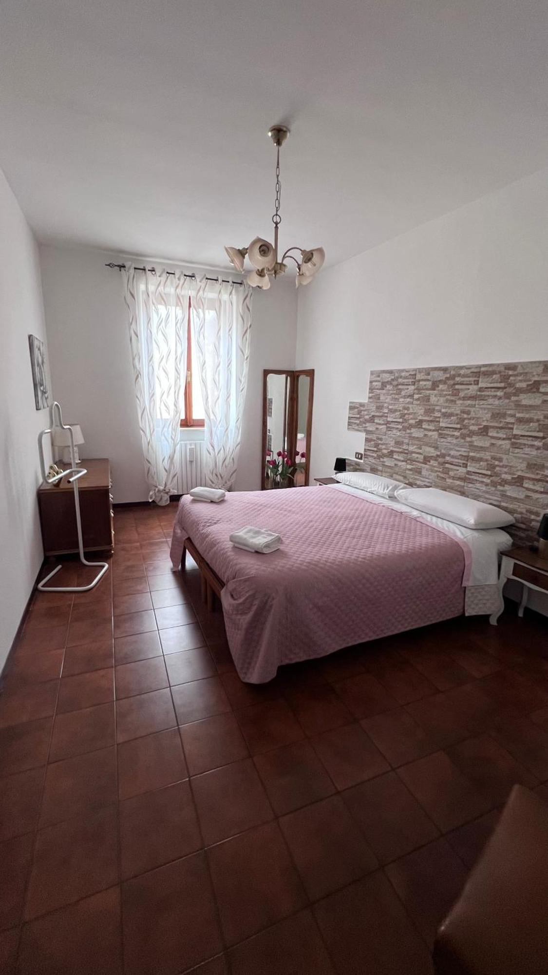 Casa Caterina 2 Storey House, With A Mountain View Toscolano Maderno Extérieur photo